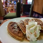 芭蕉珈琲 - 自家製ワッフル メープル