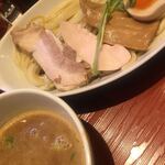 ヒキュウ - 料理写真: