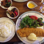 大進亭 - 料理の鮮やかさが素敵