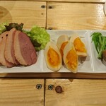 Hathor - 豪華三種盛