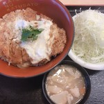 Katsusato - カツ丼、キャベツ、豚汁