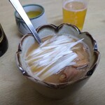 信栄食堂 - もつ煮 500円 ／ スープ的にごくごく飲みました