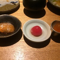 焼鳥 市松 - きんかん、トマトコンフォート、柿の酢漬け