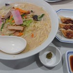 リンガーハット - 長崎ちゃんぽん＋ぎょうざ
