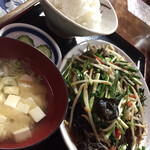 ふじや食堂 - レバニラ定食(大盛り)