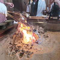 柳家 - 「ファイヤー！」のシーン。