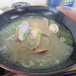 Umi No Sachi - メインは大きな容器に入った貝汁、使ってあるアサリも大きなアサリでしたよ。
                        