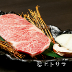 Yakiniku Hana - 極上の肉質、特上の霜降り。脂の上品な甘味と旨味を堪能できる『サーロインの姿焼』