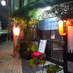 茶屋 - そこは川沿いにあった