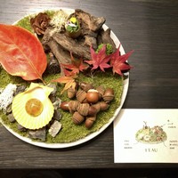 L'EAU - 水（アサリ イクラ あおさのり）葉（花 ハーブ ジャガイモ アンチョビバター） 樹（フォアグラ ポートワイン カカオ）