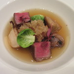 ロルキデ　ブランシュ - 中央に燕の巣