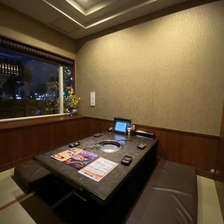 ゆったりとした広々とした店内