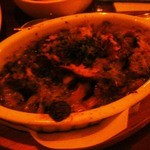 ウエダ - サザエとキノコのガーリックオーブン焼き（700円）。