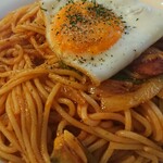 Dining House とし - 料理写真:ナポリタン(900円)+大盛り(100円)