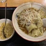 中華料理 帆 - ワンタンラーメン、半炒飯 Dec/2019