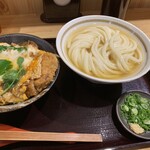 純愛うどん なでしこ - カツ丼セット（￥1058）