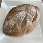 ル・プレジール - 全粒粉ライ麦パン 380円