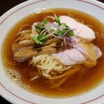 吟麺 今日華 - 魚だしらーめん(しょうゆ)