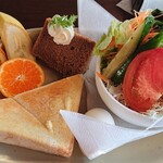 サッチモ - 「デラックス」という名のモーニングセット(ドリンクの料金+280円)