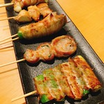 Kushiyaki Kururi - 新鮮野菜を国産極薄豚バラ肉を巻き焼き上げます！外はカリッと中はジューシー！