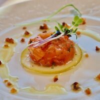 ミクニ伊豆高原 - 箱根西麓青切りレモンのコンフィと富士山サーモンのタルタル