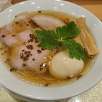 なにわ 麺次郎 - 黄金貝らーめん味玉入り