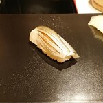 鮨 竜介 - こはだ