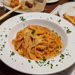 イタリア料理クッチーナ - トマトとニンニクのスパゲティ