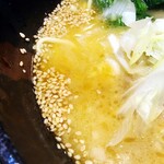 麺屋 時茂 - クリーミーで甘みが強いスープ。