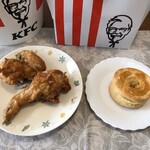 KFC - オリジナルチキンとビスケット