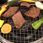 焼肉 七つ星 - 