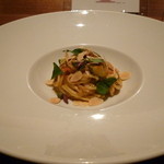 IL TEATRINO DA SALONE - タリオリーニ 白身魚のスモークラグー サフランの香り