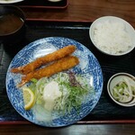 繁良 - エビフライ定食