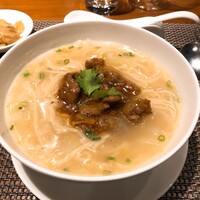 中国料理 「王朝」 ヒルトン東京 - 牛肉のXO醤炒め煮込みそば