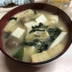 がばちょ - 鉄火丼（680円）のセットの味噌汁