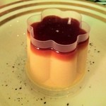 PALOMA+1 GASTROBAR - フォアグラのプッチンプリン