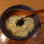 おでんとお魚のお店　でんらく - おでん出汁の雑炊：茶碗に軽く1杯でお替り無し