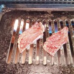 焼肉　久城園 - ガス式ロースターでセルフ焼肉