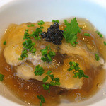 オーベルジュ・ド・リル ナゴヤ - 長良川産 天然鮎のコンフィ茄子のコンポートとキャビアのジュレ