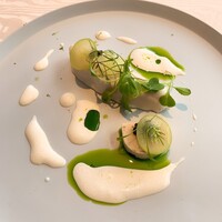 ヒカリヤ ニシ - 