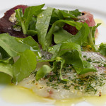 アルバロンガ - カルパッチョ盛り合わせ（天草産平目・長崎産ヤイトガツオ）