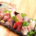 Luxurious luxury! Assortment of 7 Sakuragichojin sashimi