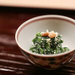 道人 - 菊菜白和え 松の実☆