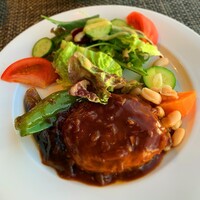 ルポトローズ - 充実のハンバーグ