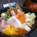 Tsukiji Higaya - 極上海鮮丼