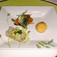 レストラン シェ・オカ - オードブル：豚足　鰯　チーズ入りパフ