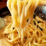 横浜家系ラーメン 鶴乃家 - 麺リフト(^^♪