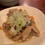 浅野屋 - お通しのモツ煮　普通のお味...、モツが苦手な方には他のお通しもご用意しております...