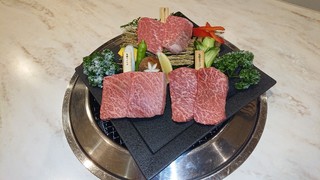 Kurogewagyuu Yakiniku Sakuratei - 宮崎牛の3種盛り合わせ￥６５００