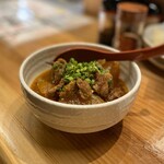 納屋橋 惣菜酒場 自然やナムル - 牛すじ煮込み